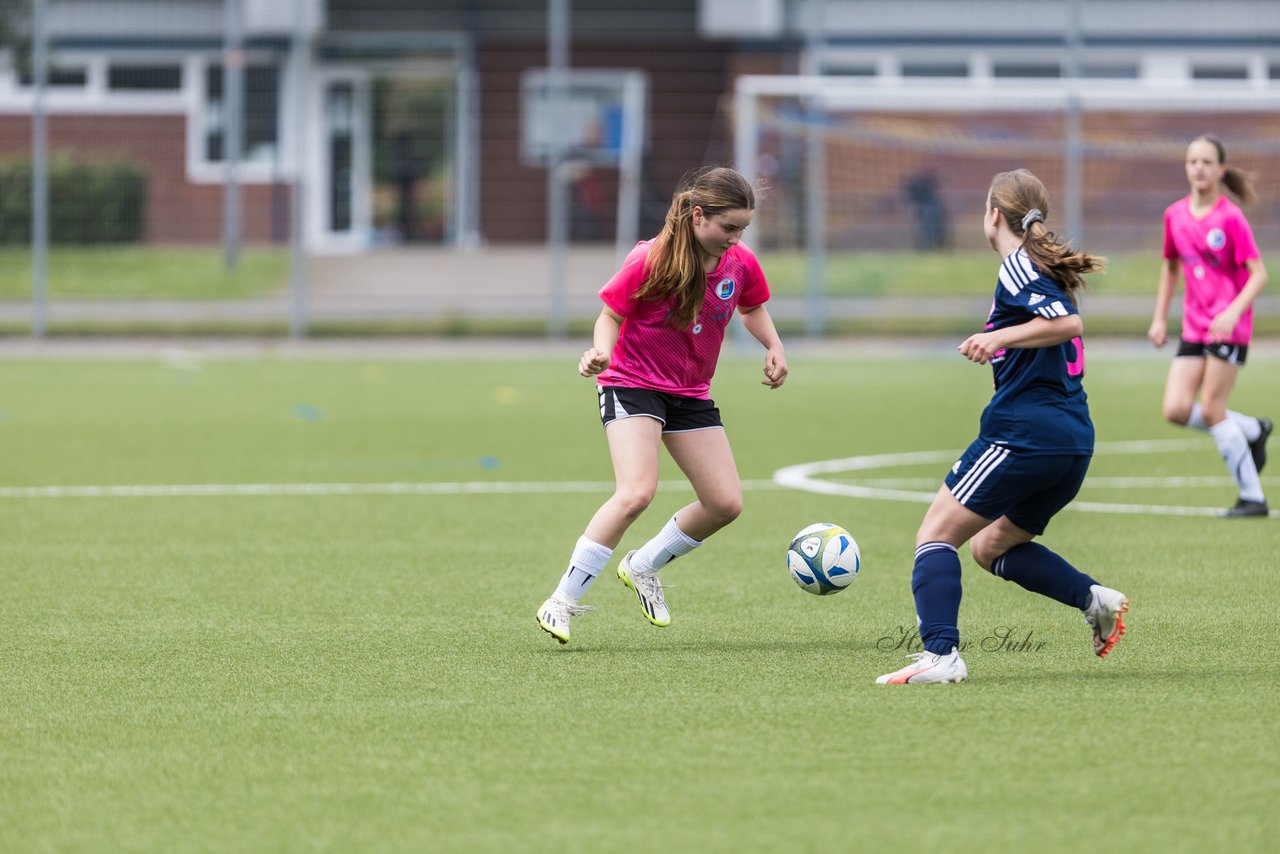 Bild 99 - wCJ Osterroenfelder TSV - VfL Pinneberg : Ergebnis: 0:15